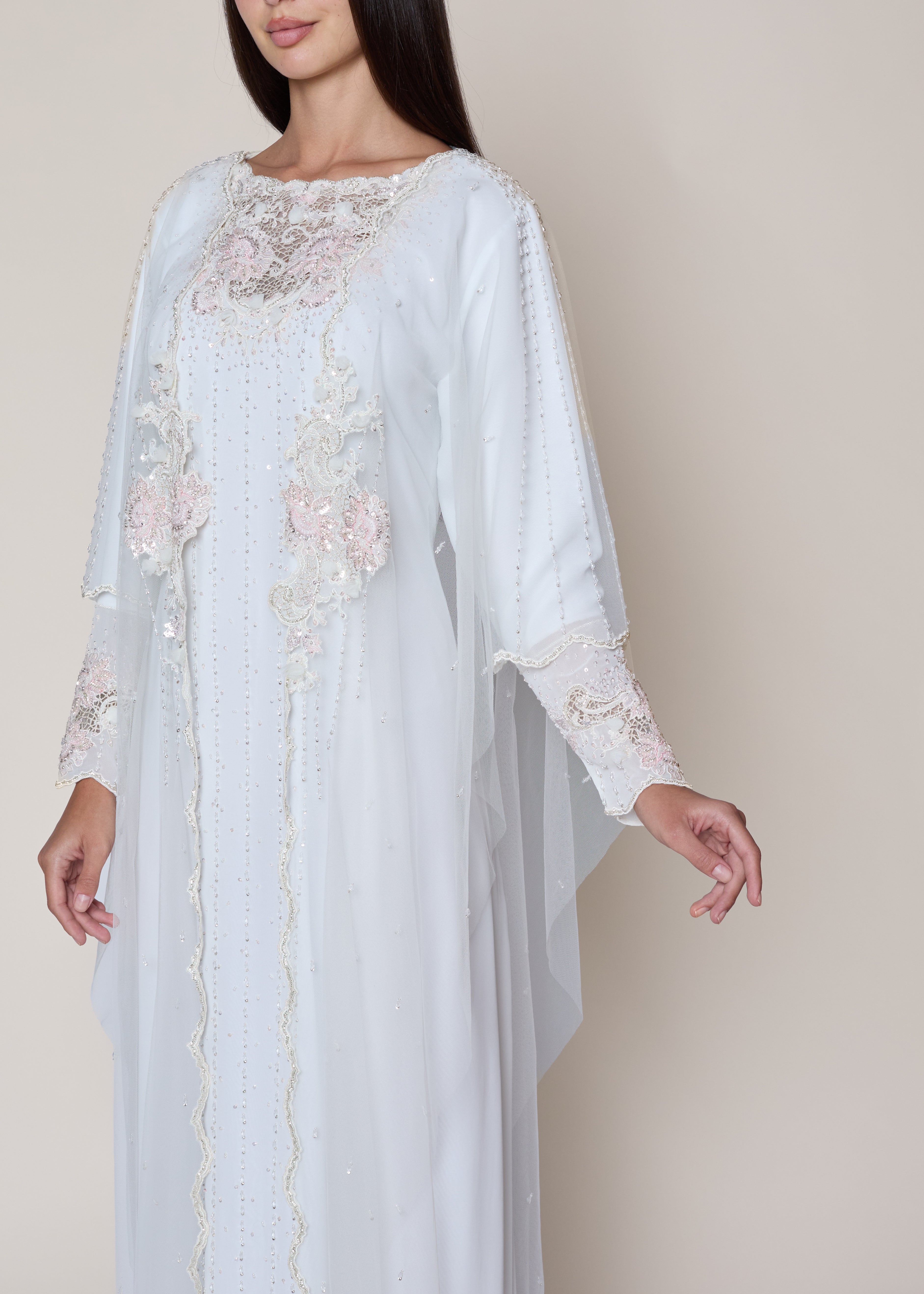 White Floral Thoub